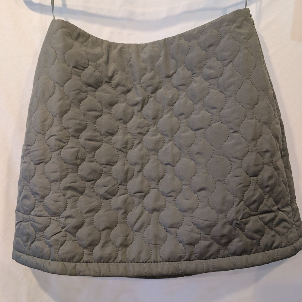 Quilted Athletic Mini‎ Skirt in Moss Green